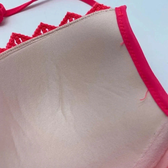 Shade and shore coral crochet bikini top size 36B - Picture 7 of 12